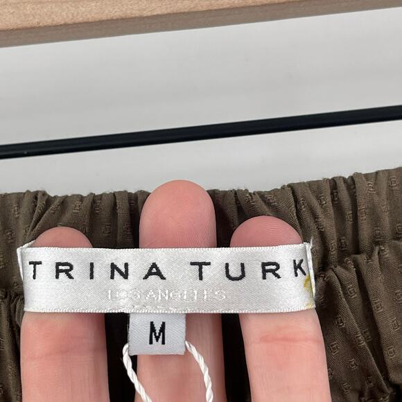 TRINA TURK Castro Top Size Medium Off the Shoulder Green Textured Sample NWT - Picture 6 of 12